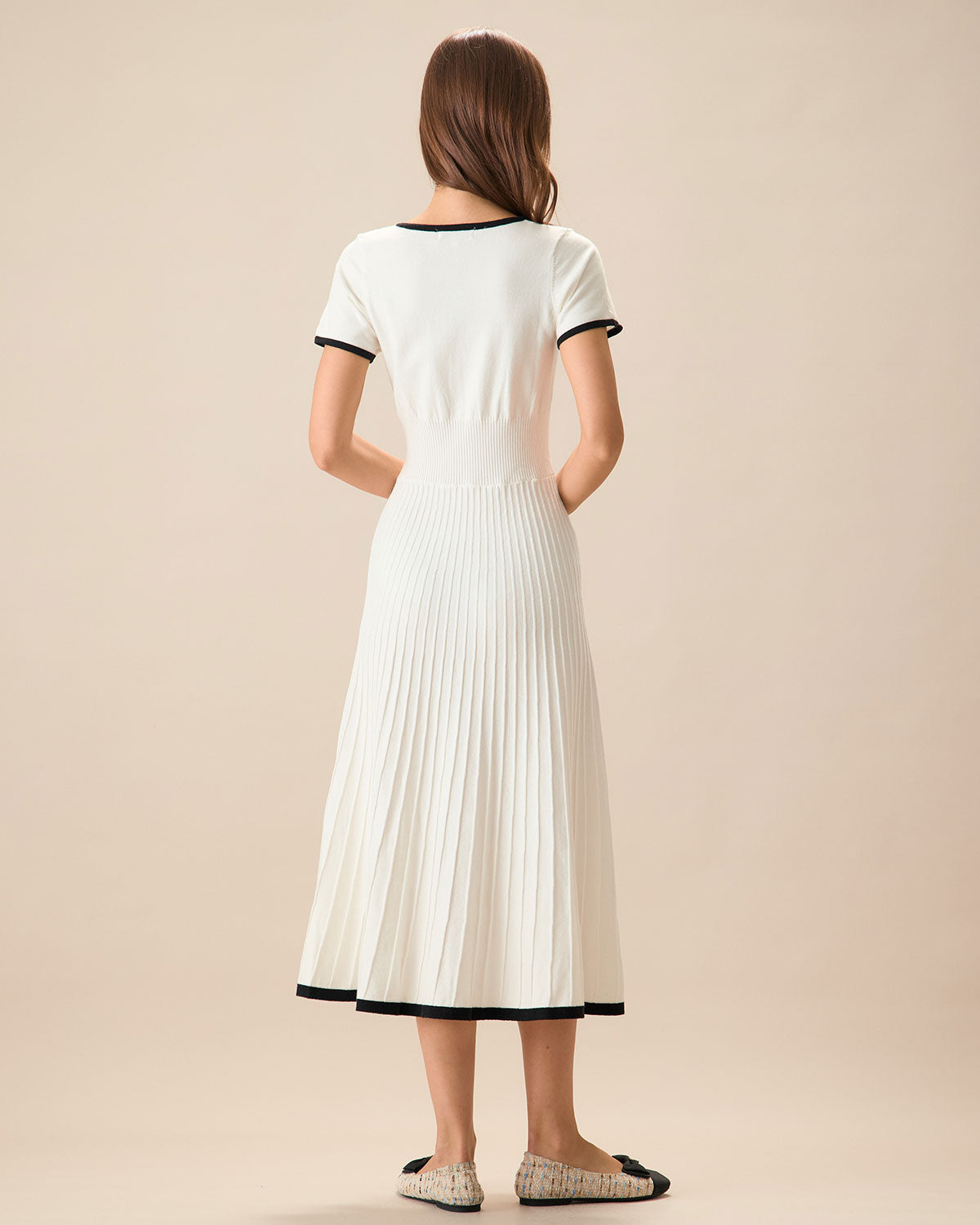Polar Contrasting Sweater Midi Dress In White