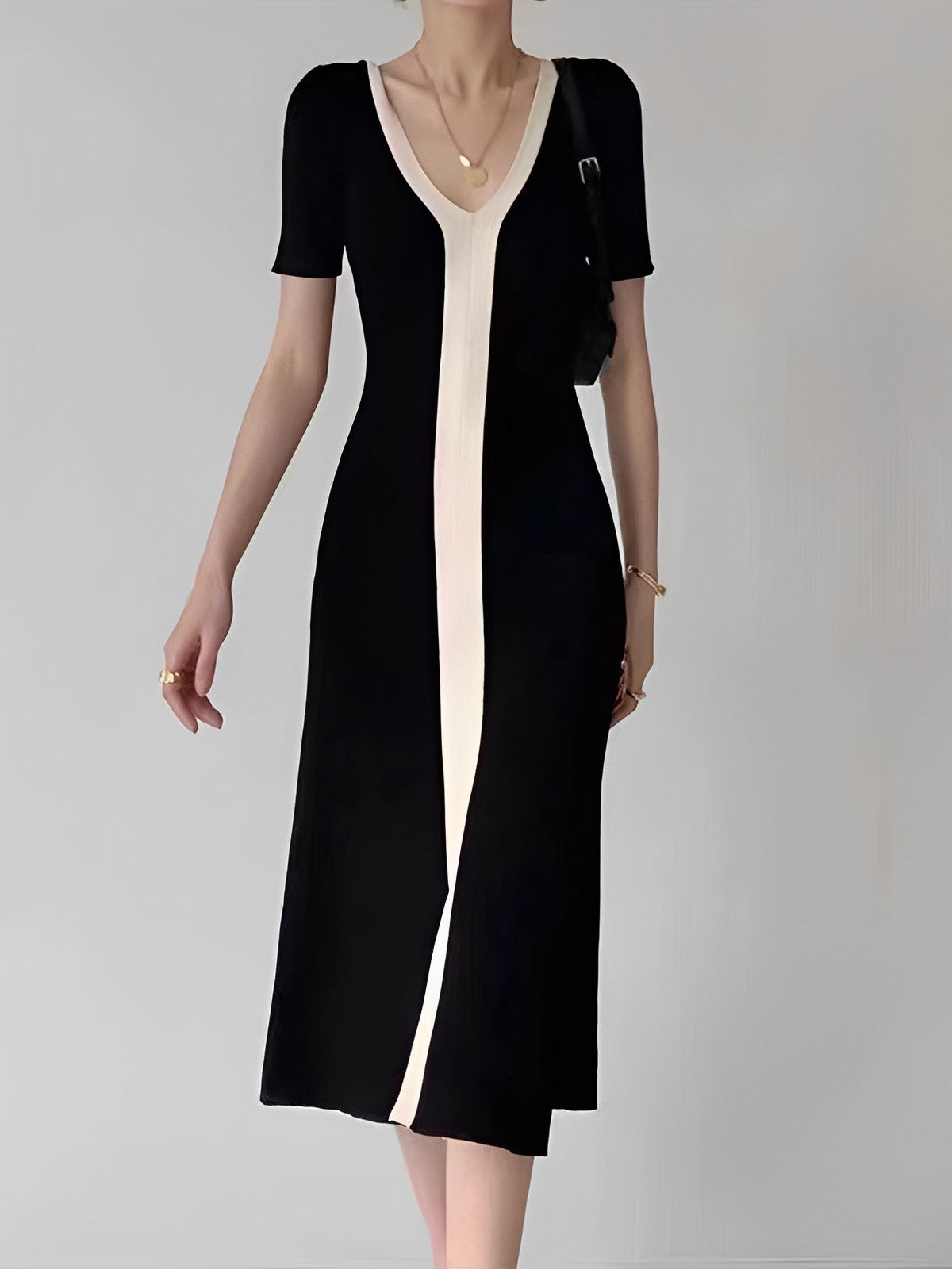 Dual Tone Knit Slit Midi Dress