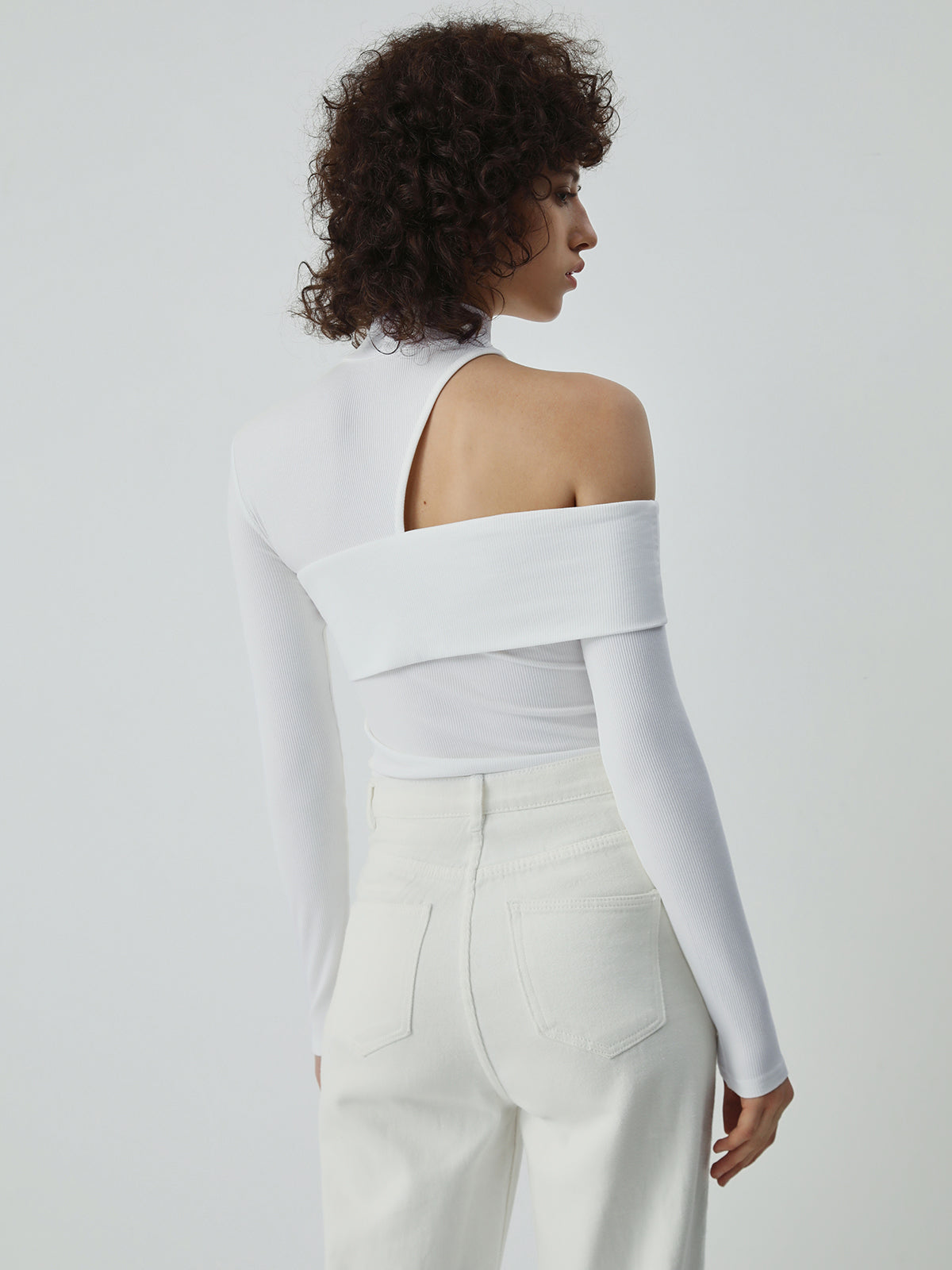 Sculpted Edge Mock Neck Long Sleeve Knit Top