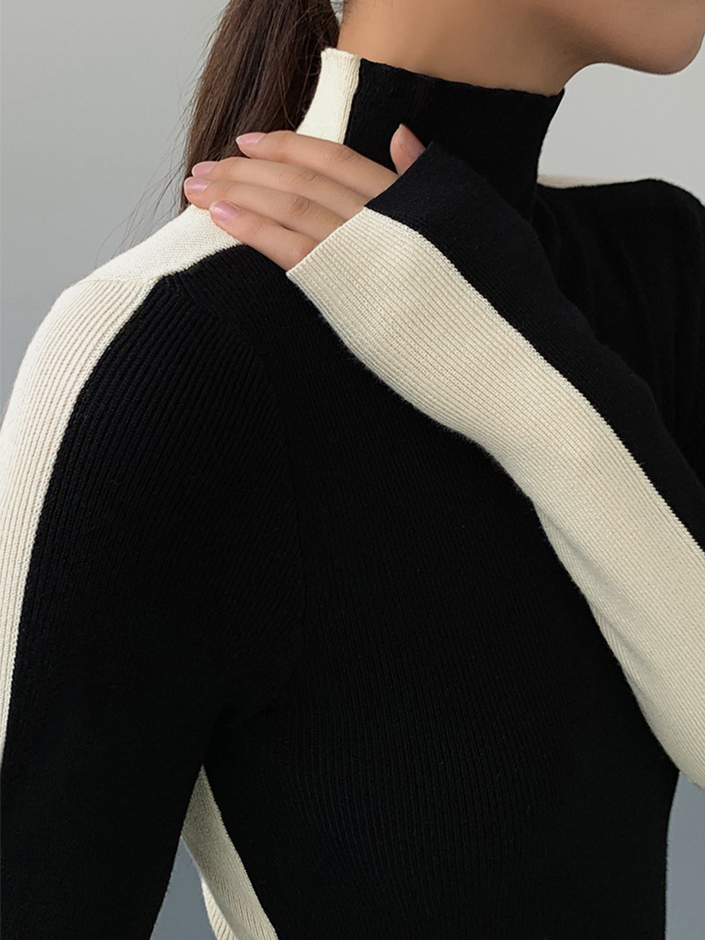 Eva Two Tone Chic Long Sleeve Knit Top