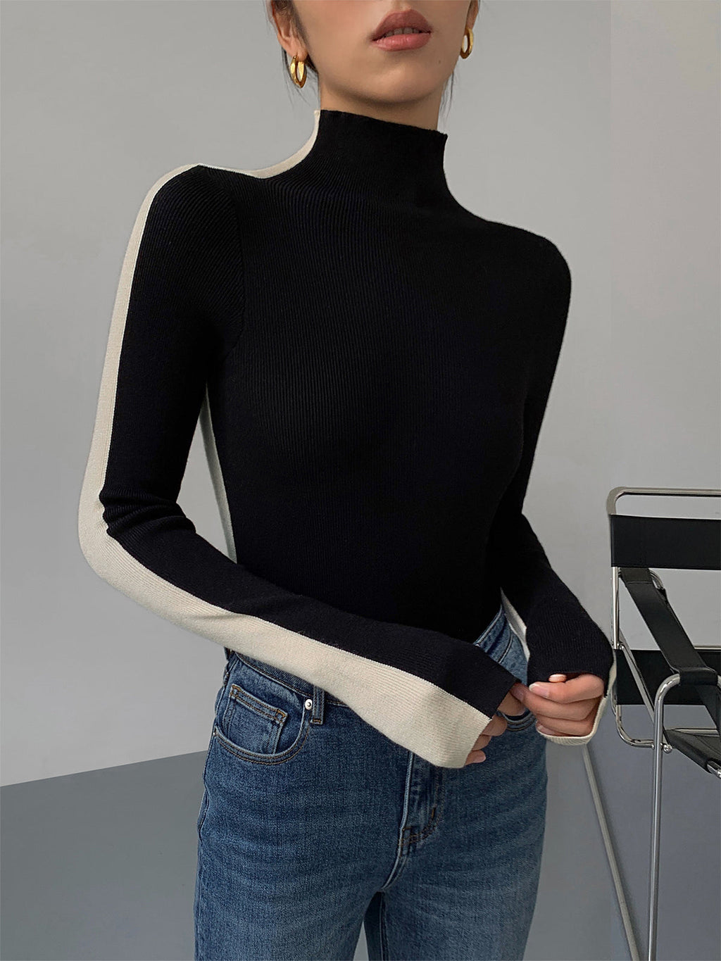 Eva Two Tone Chic Long Sleeve Knit Top