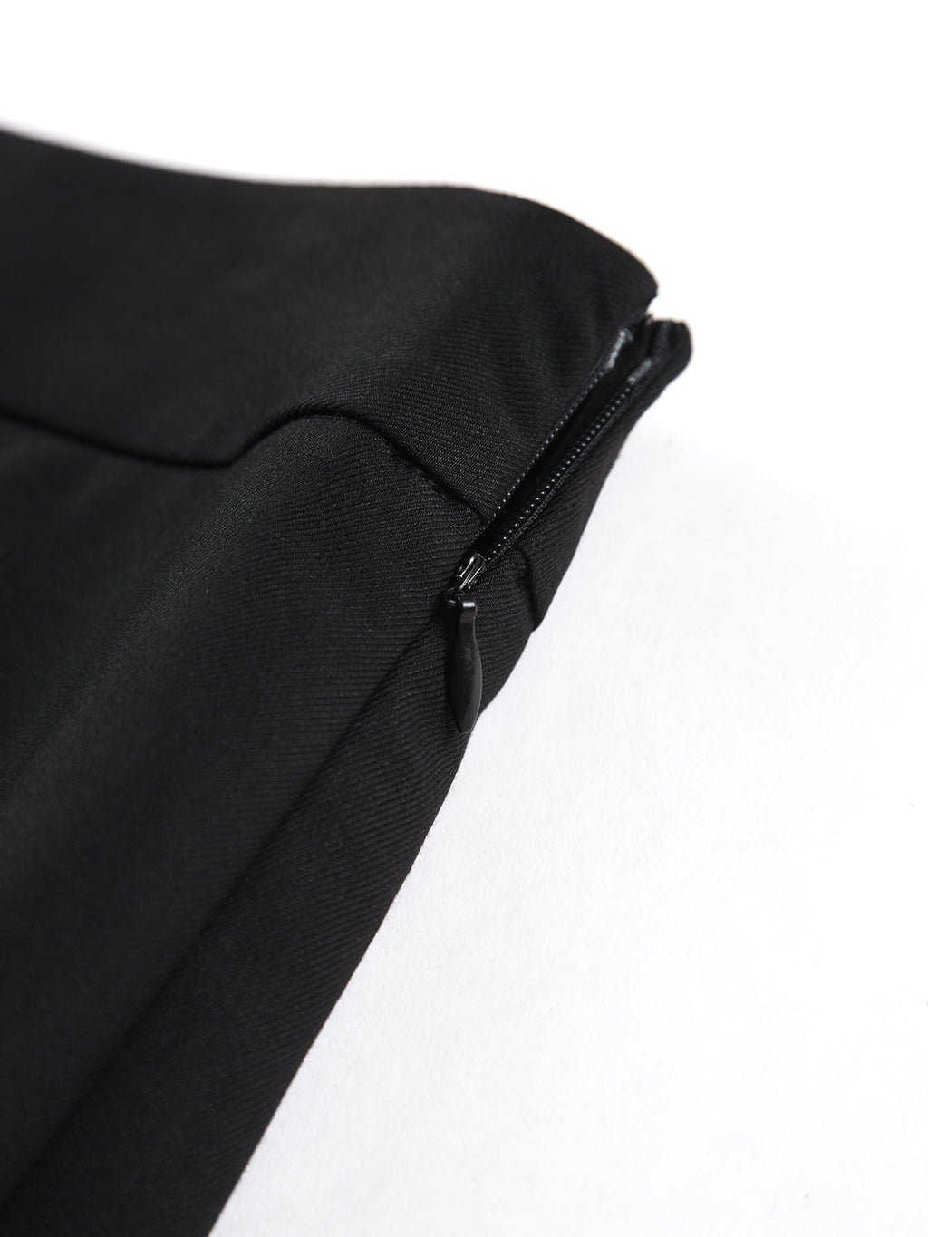 Contrast Hour Two-Tone Pleated Long Skirt