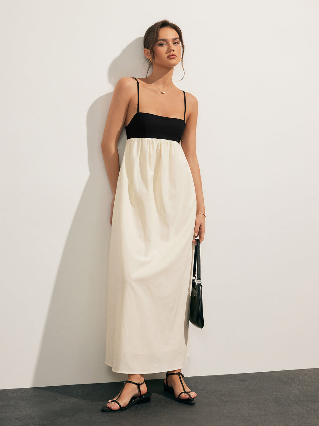 Pocket Detail Open Back Contrast Long Dress