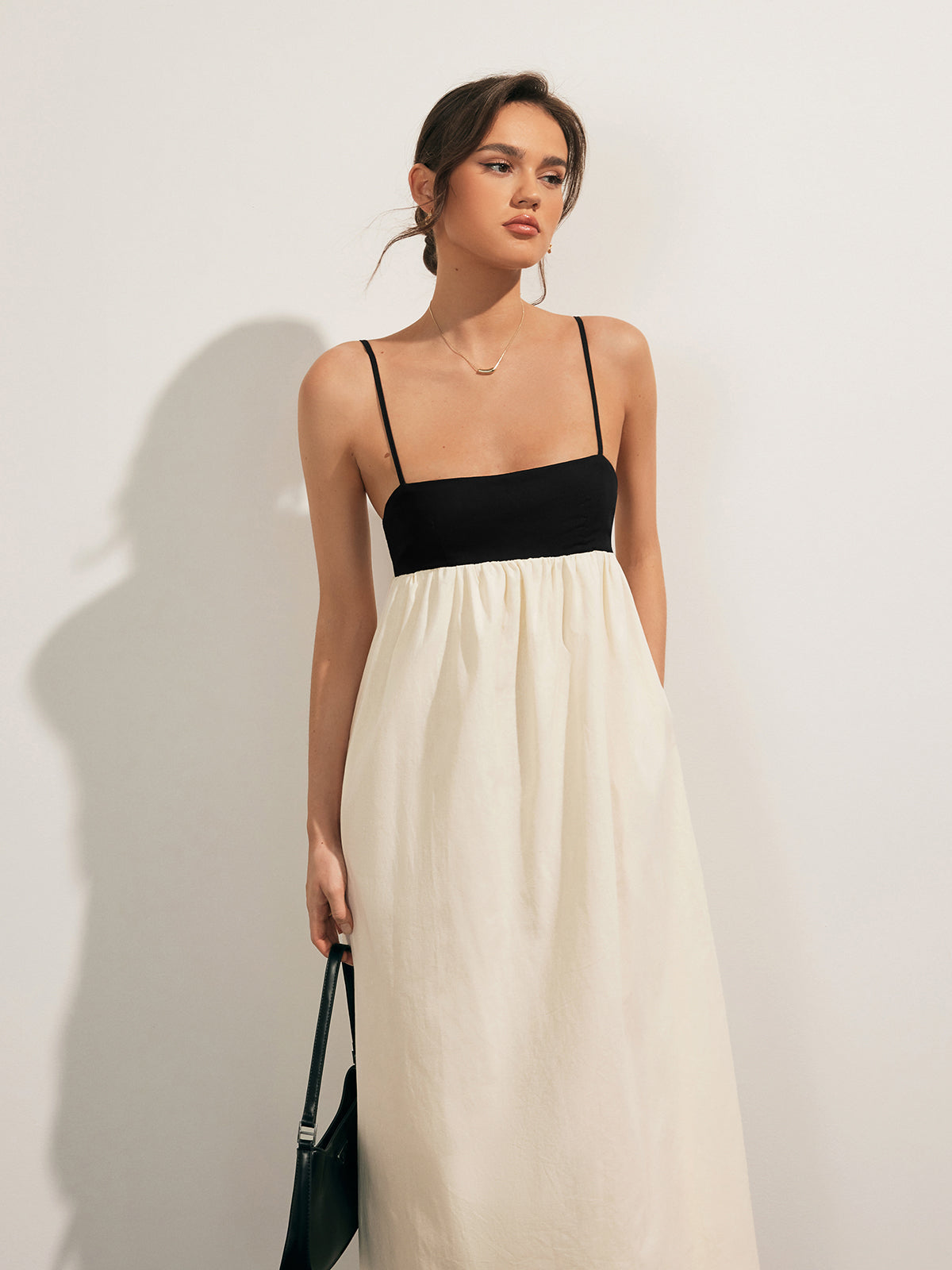 Pocket Detail Open Back Contrast Long Dress