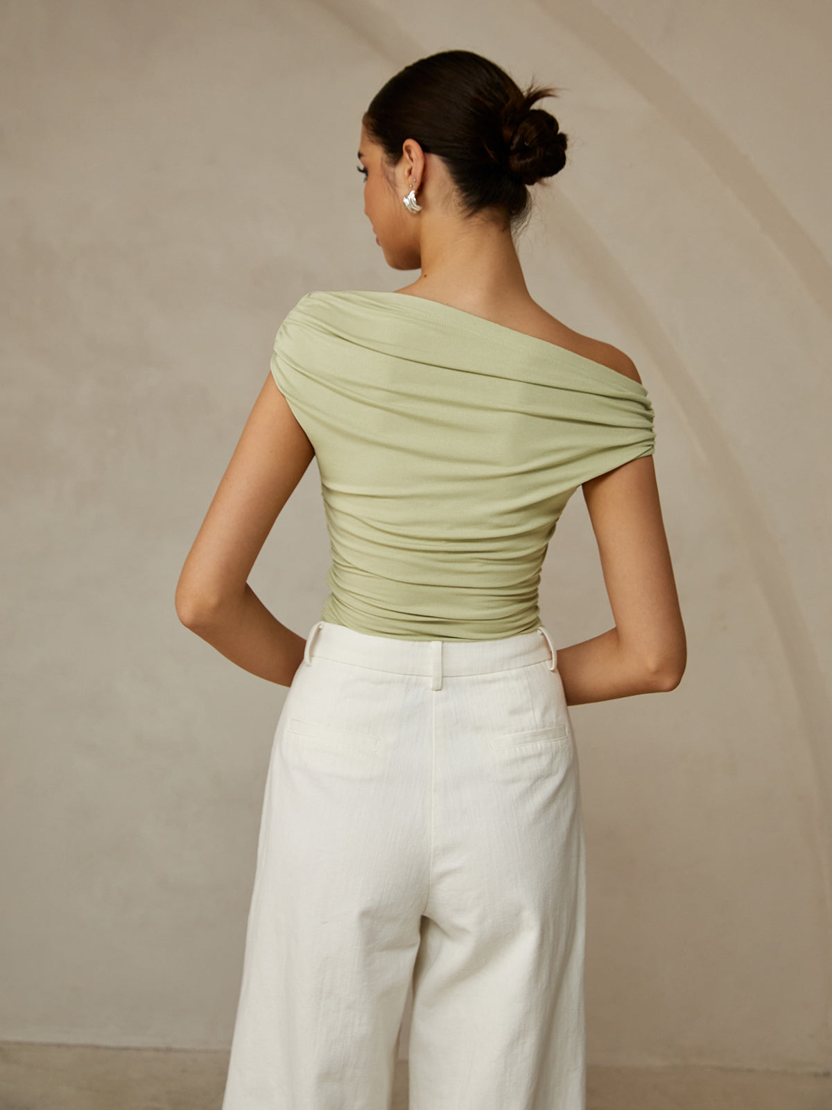 Chic Caroline Sleeveless T-Shirt