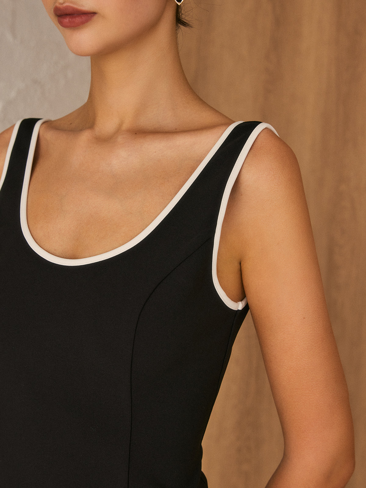 Zip Me Up Contrast Piping Dress