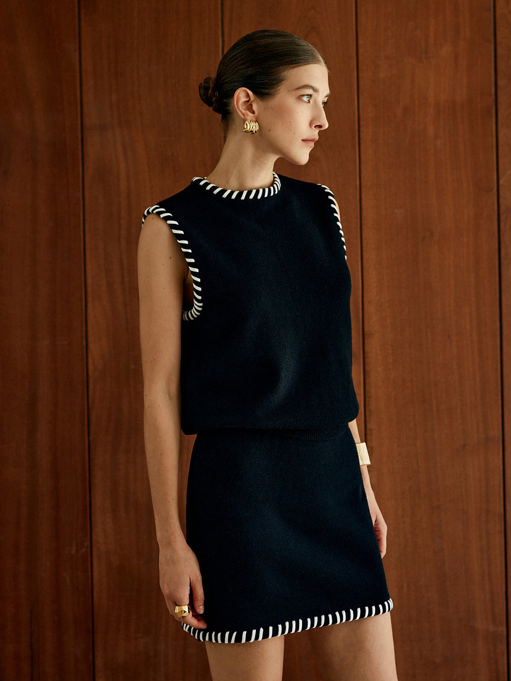 Claire Contrast Sleeveless Skirt Set