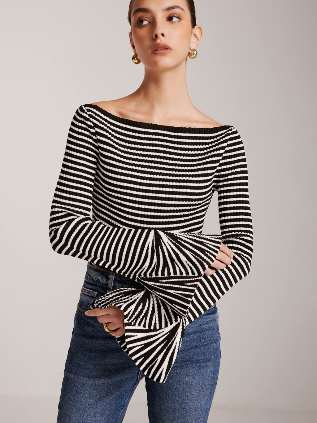 Magic City Striped Ruffle-Sleeve Knit Top