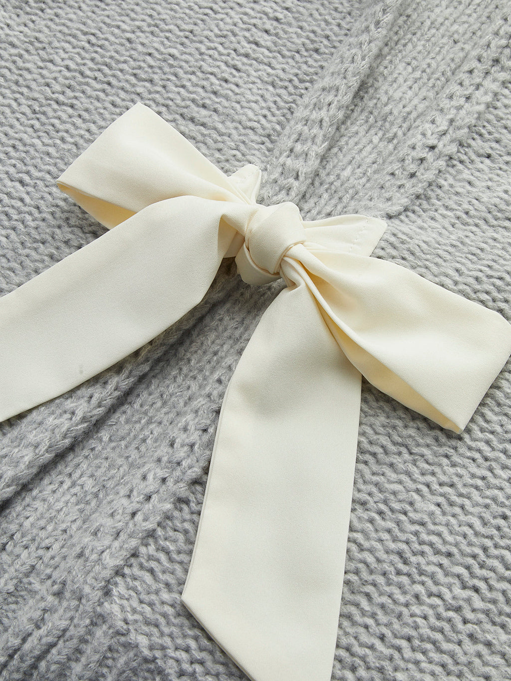 Pretty Bow Crew Neck Knit Top