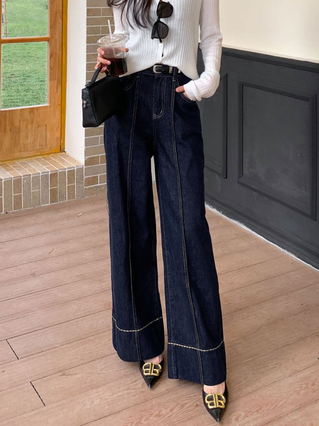 Easy Chic Wide-Leg Denim Jeans