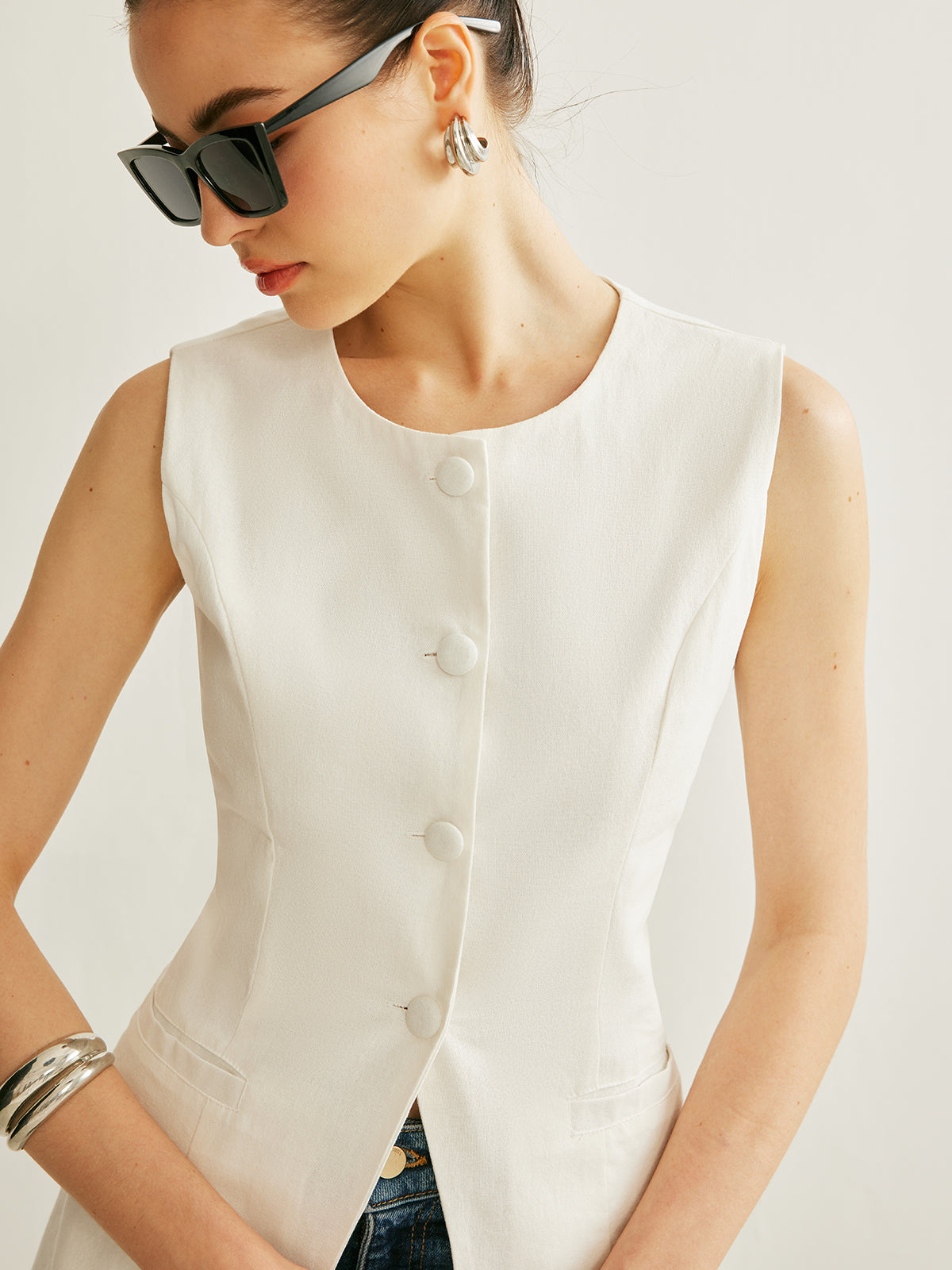 Girl Statement Classy Button Sleeveless Vest