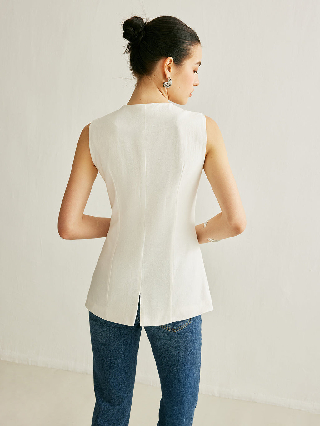 Girl Statement Classy Button Sleeveless Vest