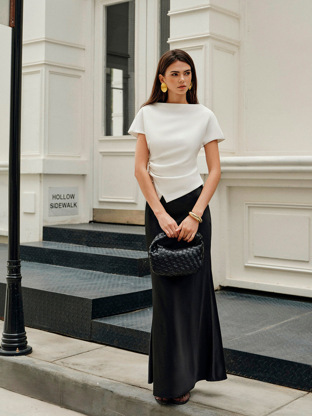 Effortless Asymmetric Hem Ruched T-Shirt