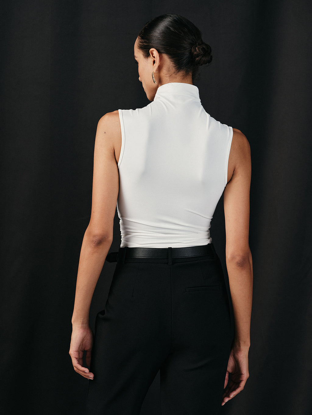 Body Tea Cross Neck Fitted Tank Top