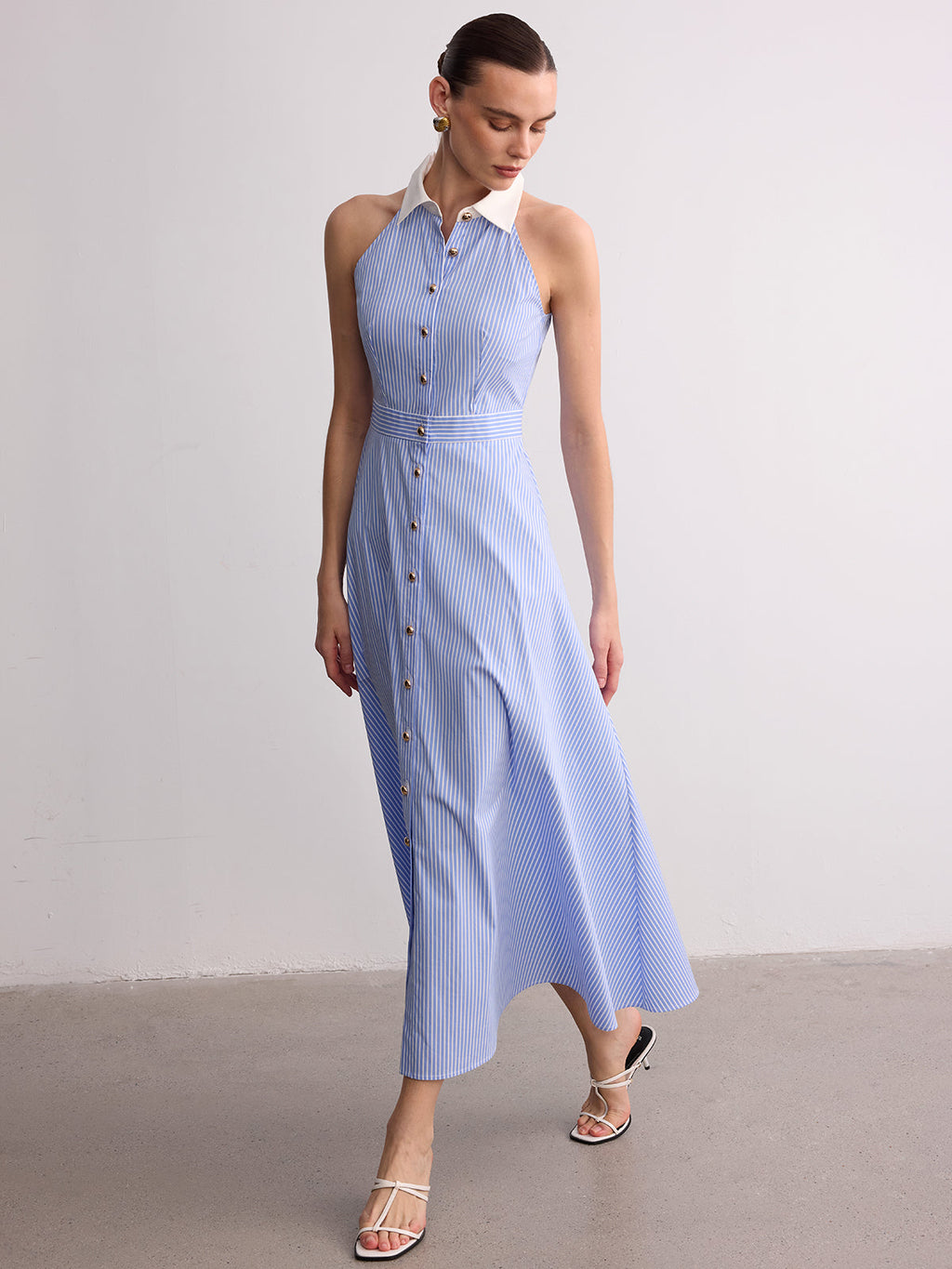 Amy Sleeveless Buttoned Maxi Dress