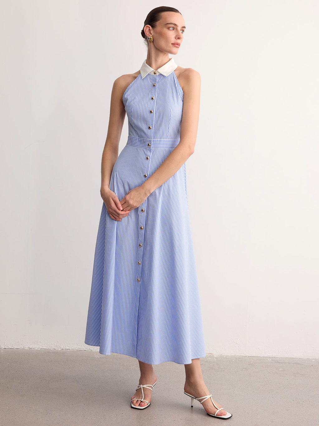 Amy Sleeveless Buttoned Maxi Dress