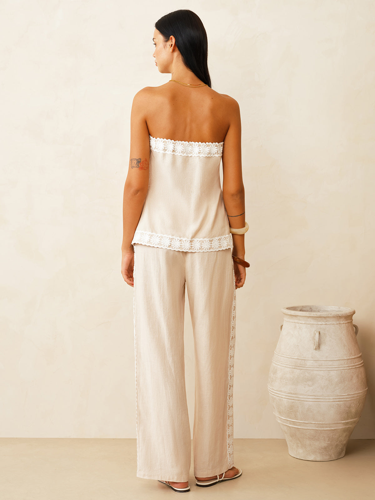 Capri Linen Blend Essential Lace Trim Set