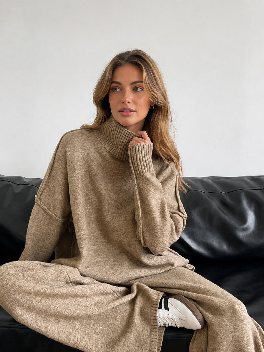 Ariana Turtleneck Plain Knit Pants Set