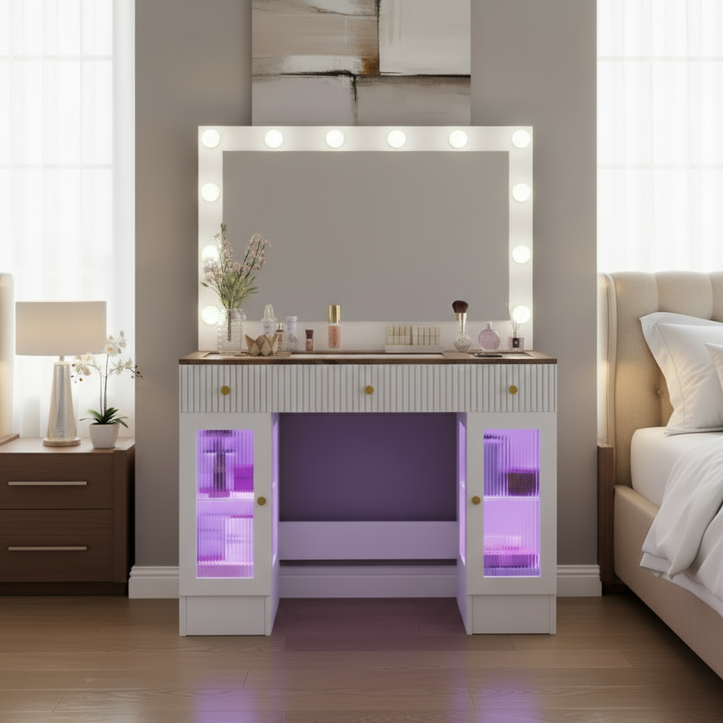 Vanity table front view without carpet