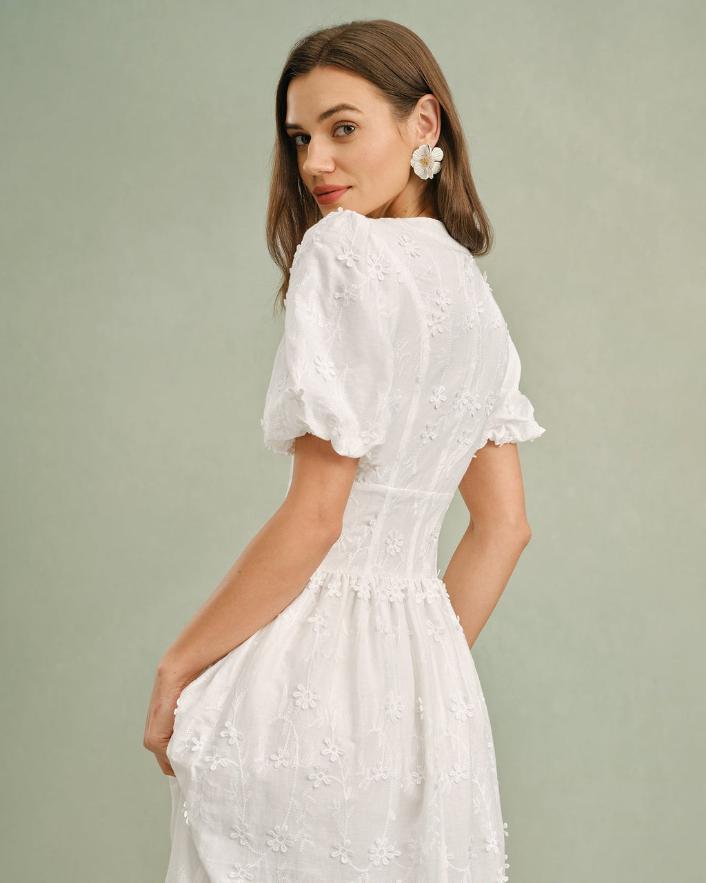 Daisy Fresh Floral Round Neck Midi Dress